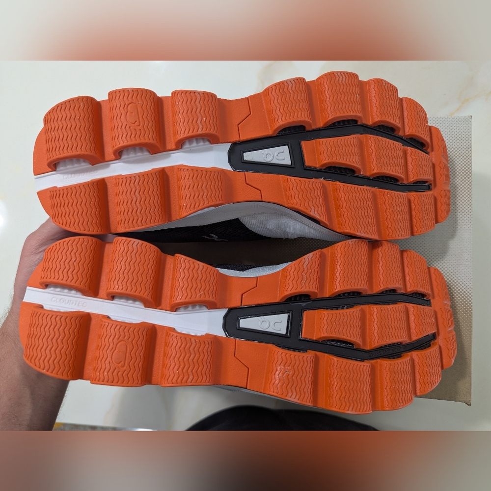 Never Worn, Still In Box! On Cloudsurfer 6 Running Shoes Frost Flame Men 11 - Picture 4 of 5